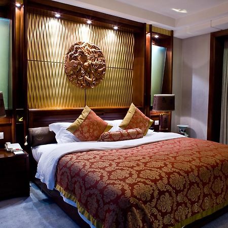Hongyi Hotel Wuhan Luaran gambar