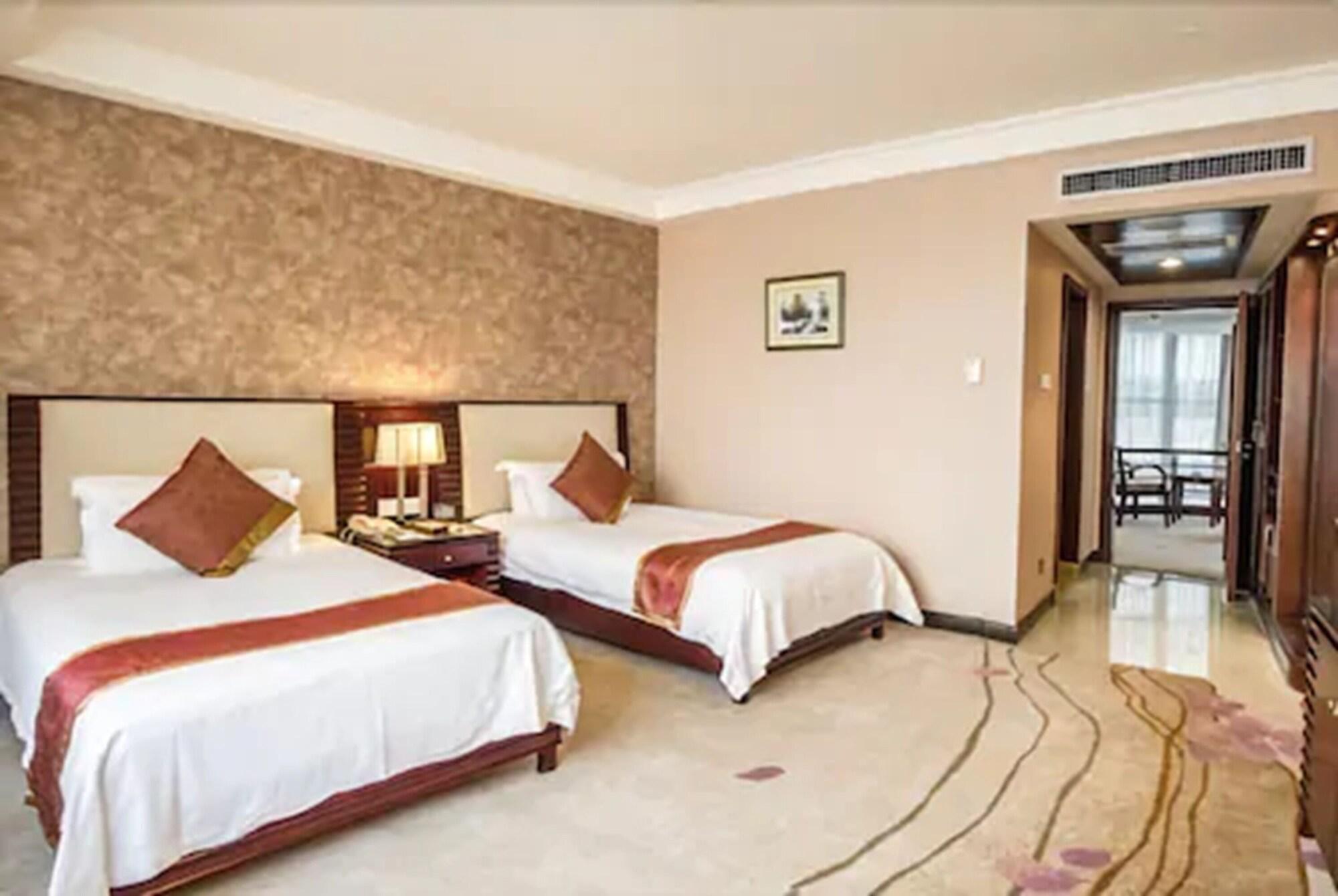 Hongyi Hotel Wuhan Luaran gambar