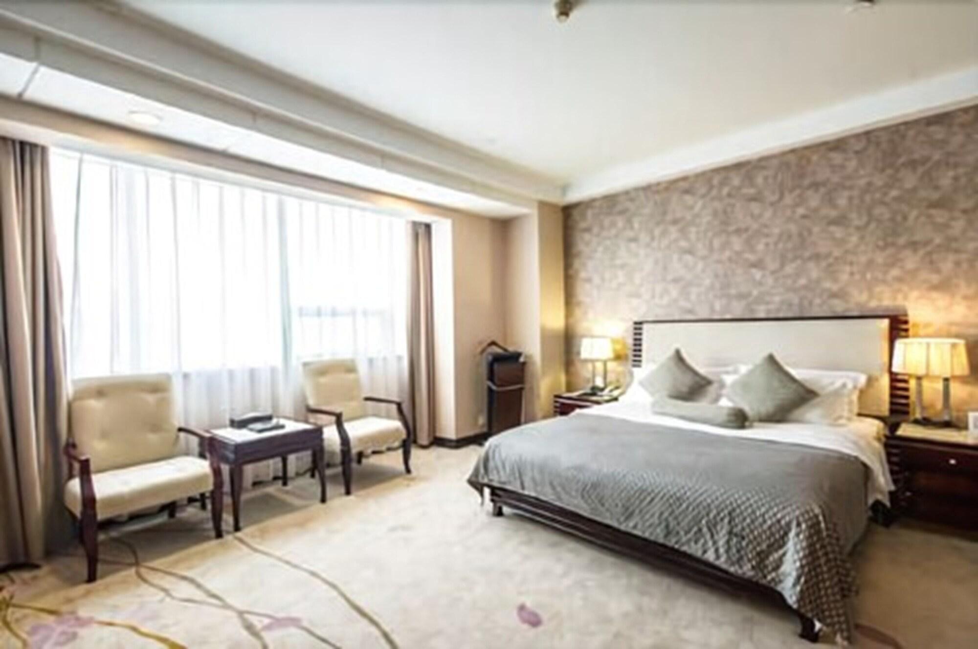 Hongyi Hotel Wuhan Luaran gambar