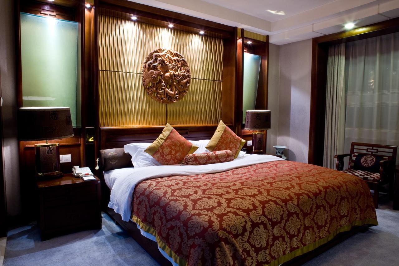 Hongyi Hotel Wuhan Luaran gambar