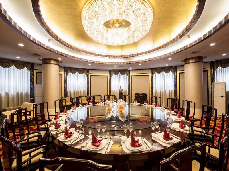 Hongyi Hotel Wuhan Luaran gambar